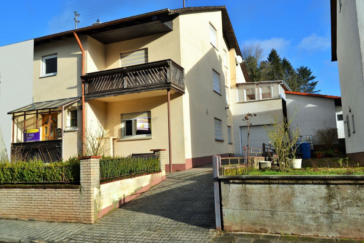Trippstadt:  Perfekt für eine große Familie - Doppelhaushälfte/Reihenendhaus mit Wintergarten sucht neue Besitzer  Trippstadt:  Perfekt für eine große Familie - Doppelhaushälfte/Reihenendhaus mit Wintergarten sucht neue Besitzer
