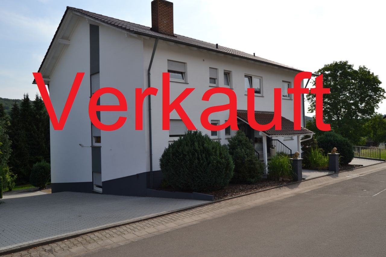 Reichenbach-Steegen: Kapitalanlage/ Provisionsfrei - Repräsentatives Mehrfamilienhaus mit hoher Rendite  Reichenbach-Steegen: Kapitalanlage/ Provisionsfrei - Repräsentatives Mehrfamilienhaus mit hoher Rendite