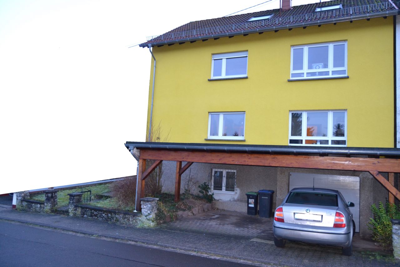Schiffweiler: * Ruhig gelegenes Zweifamilienhaus in Schiffweiler-Heiligenwald  Schiffweiler: * Ruhig gelegenes Zweifamilienhaus in Schiffweiler-Heiligenwald