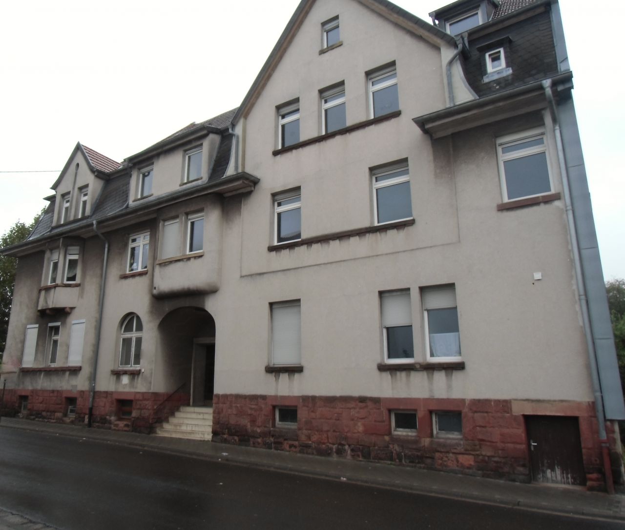 Neunkirchen: Rendite starkes Mehrfamilienhaus in Neunkirchen  Neunkirchen: Rendite starkes Mehrfamilienhaus in Neunkirchen