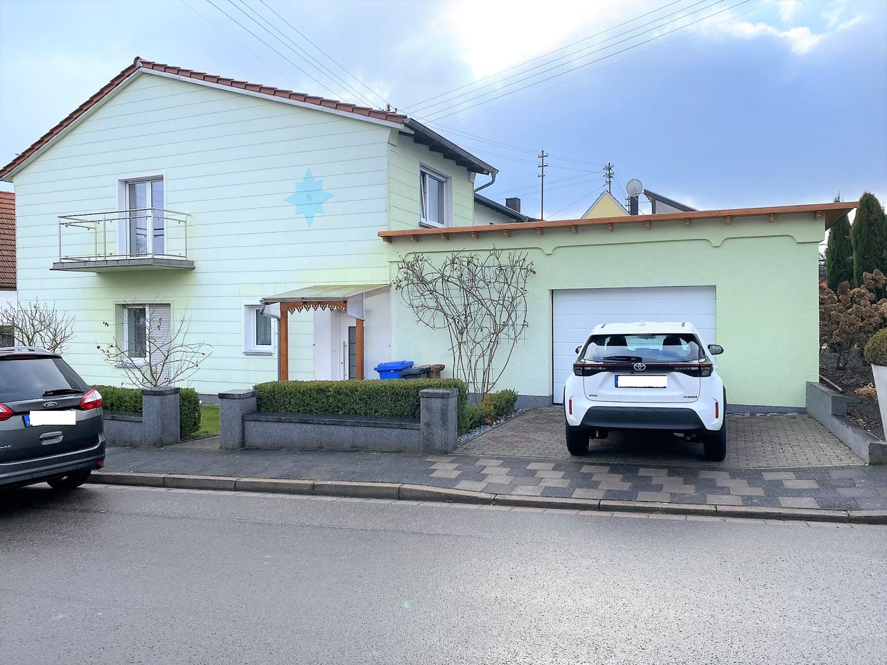 Queidersbach: Sehr großzügiges, top gepflegtes und Altersgerechtes Zweifamilienhaus in beliebter Lage  Queidersbach: Sehr großzügiges, top gepflegtes und Altersgerechtes Zweifamilienhaus in beliebter Lage