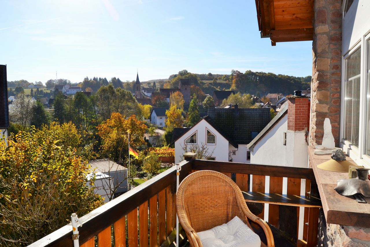 Immobilien Real Estate Reichenbach Steegen