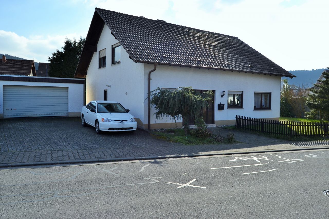 Bruchmühlbach-Miesau: VERKAUFT - Sehr gepflegtes Einfamilienhaus in begehrter Wohnlage  Bruchmühlbach-Miesau: VERKAUFT - Sehr gepflegtes Einfamilienhaus in begehrter Wohnlage