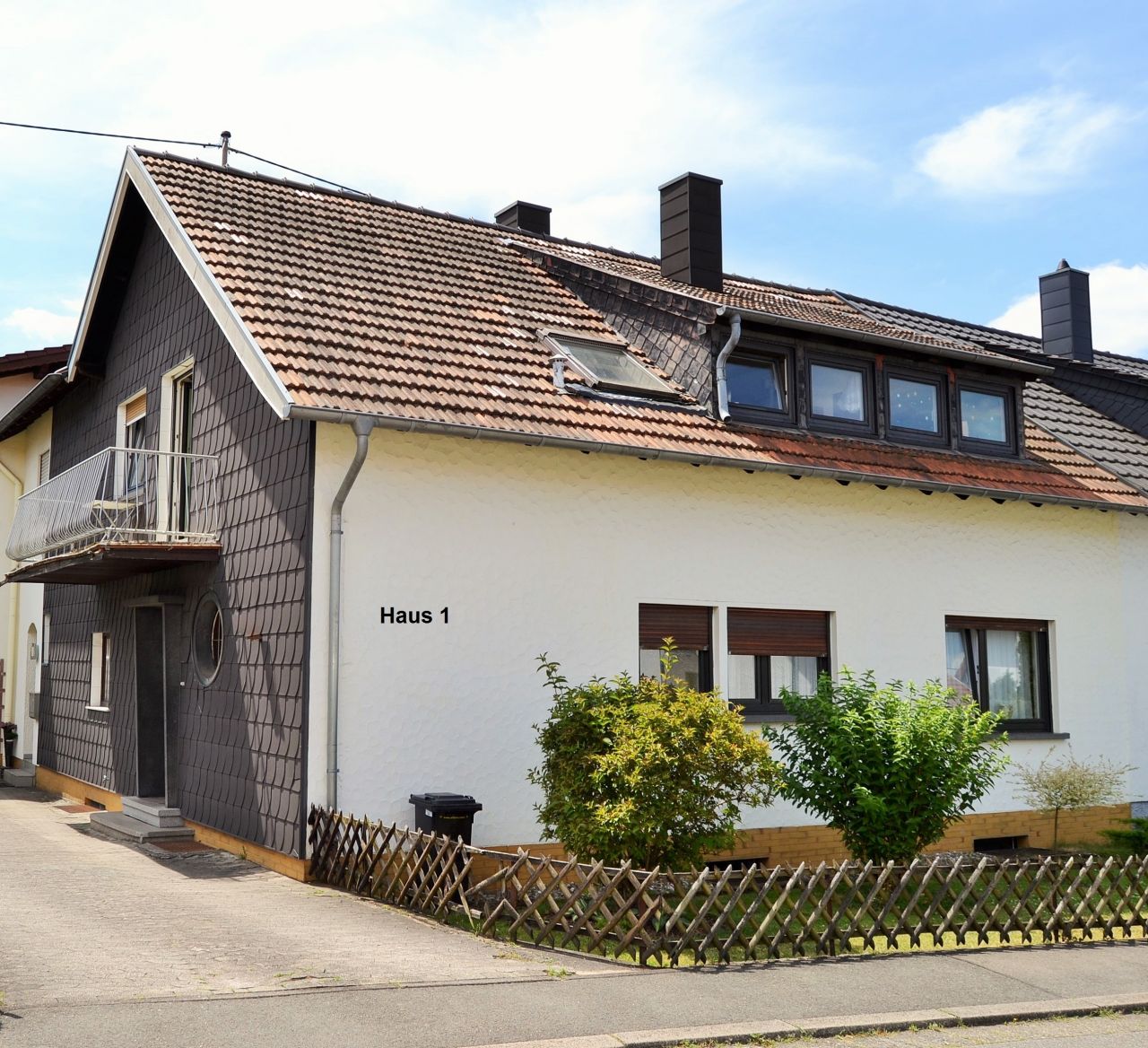 Spiesen-Elversberg: * Ein-/Zweifamilienhaus mit 2 Wohneinheiten - Kapitalanlage/Renditeobjekt oder zur Selbstnutzung  Spiesen-Elversberg: * Ein-/Zweifamilienhaus mit 2 Wohneinheiten - Kapitalanlage/Renditeobjekt oder zur Selbstnutzung