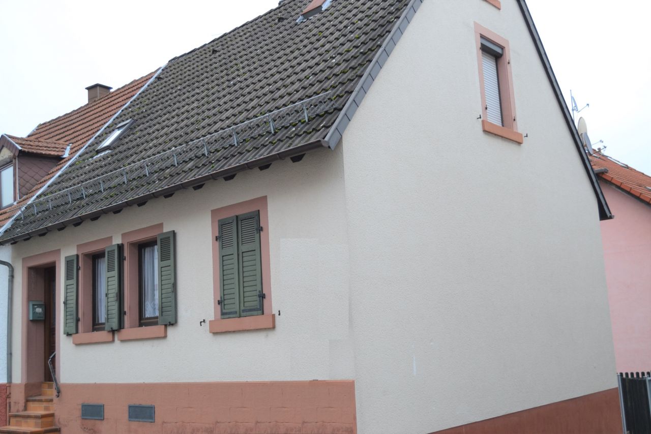 Landstuhl: * Solides kleines Einfamilienhaus in zentraler Lage  Landstuhl: * Solides kleines Einfamilienhaus in zentraler Lage