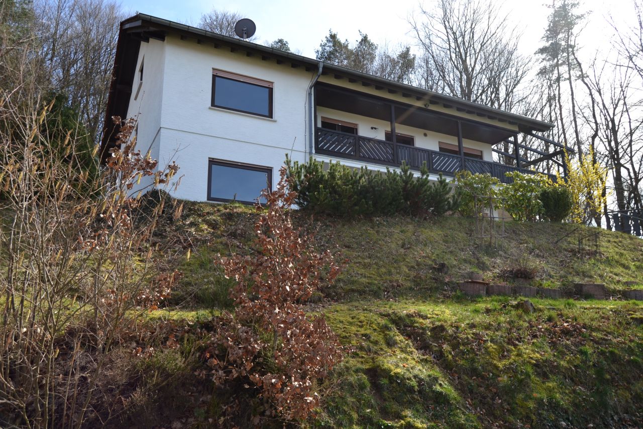 Ramstein-Miesenbach: * Großzügiges Freistehendes Einfamilienhaus in direkter Waldrandlage   Ramstein-Miesenbach: * Großzügiges Freistehendes Einfamilienhaus in direkter Waldrandlage