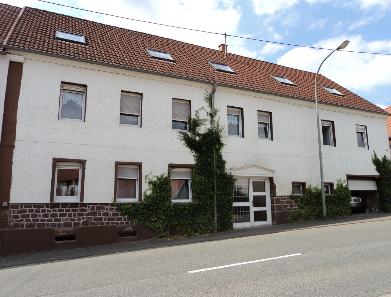 Werschweiler: Mehrfamilienhaus im Herzen von Werschweiler  Werschweiler: Mehrfamilienhaus im Herzen von Werschweiler